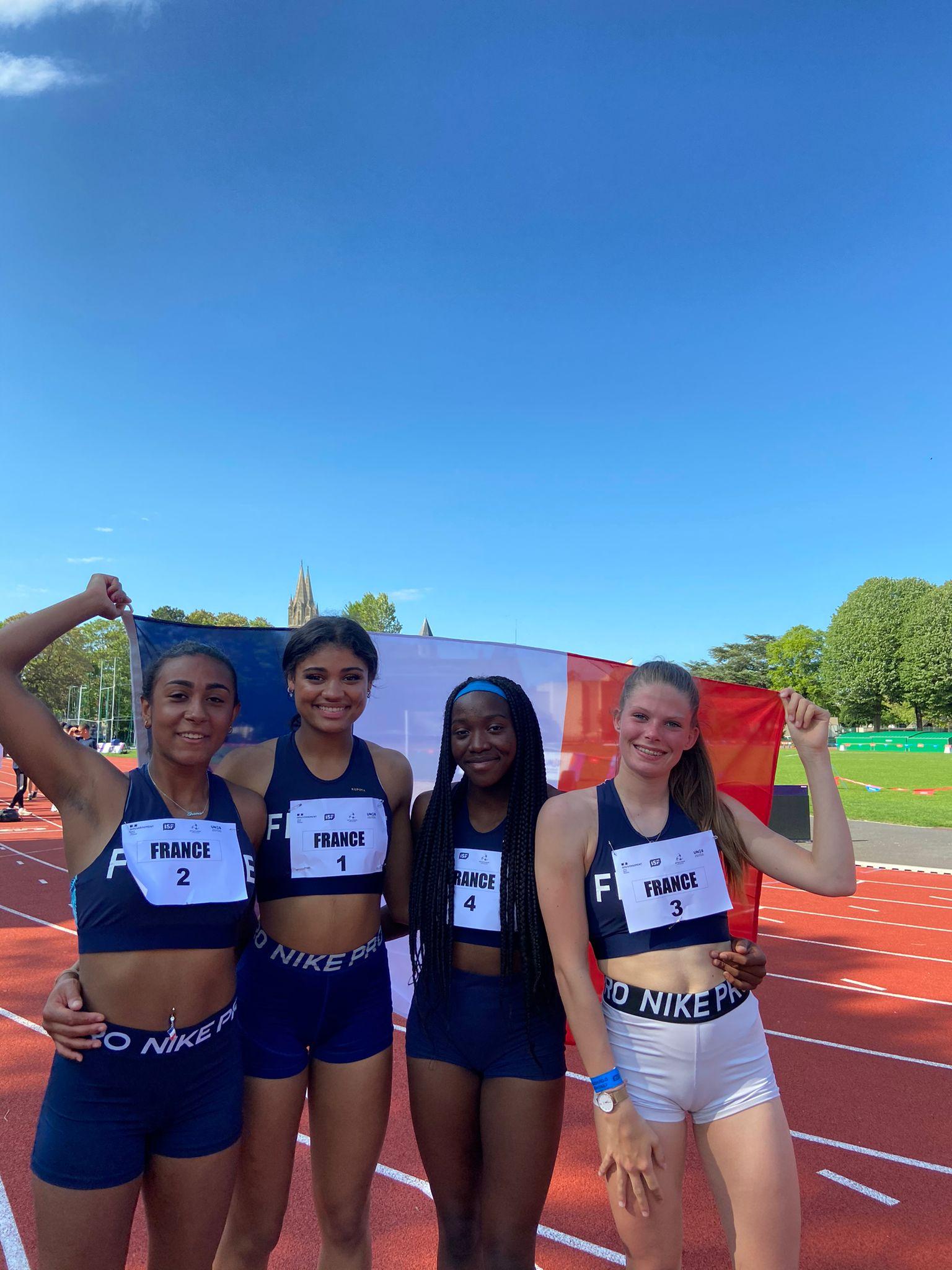 Team France 4x100m Women record breakers - ISF Normandy 2022